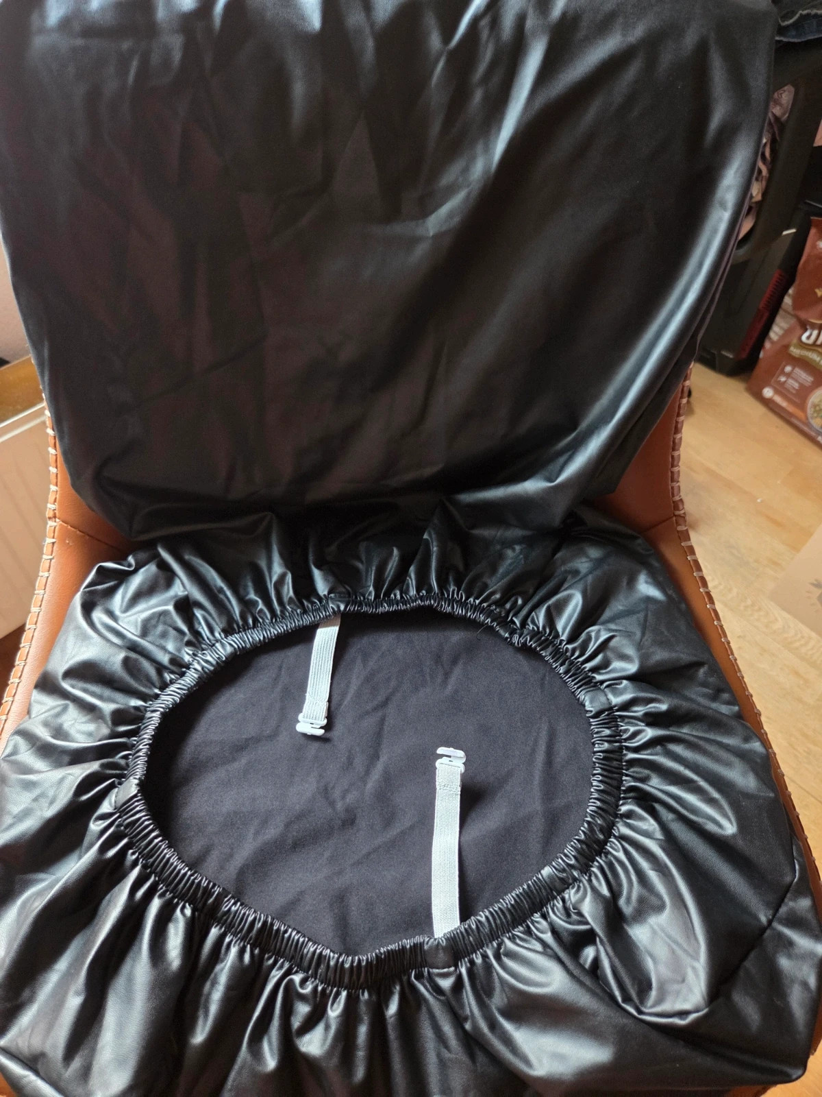 Funda elástica de polipiel para silla (negra) Nueva sin etiqueta