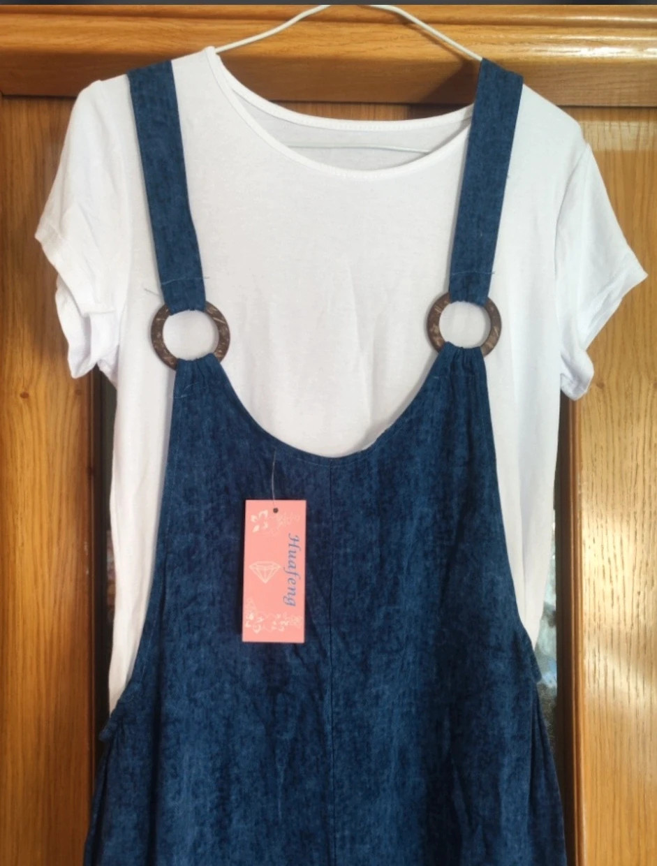 Conjunto Peto Denim Azul Jaspeado + Camiseta Blanca Básica con Elastano - Nuevo con Etiqueta