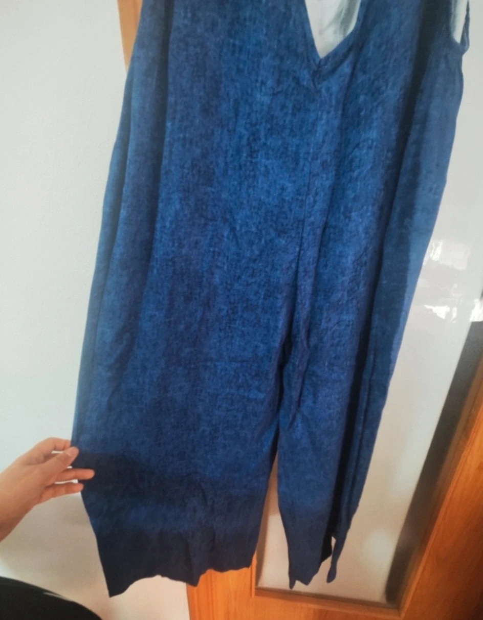 Conjunto Peto Denim Azul Jaspeado + Camiseta Blanca Básica con Elastano - Nuevo con Etiqueta – La Boutique – taille L / 40 / 12 5