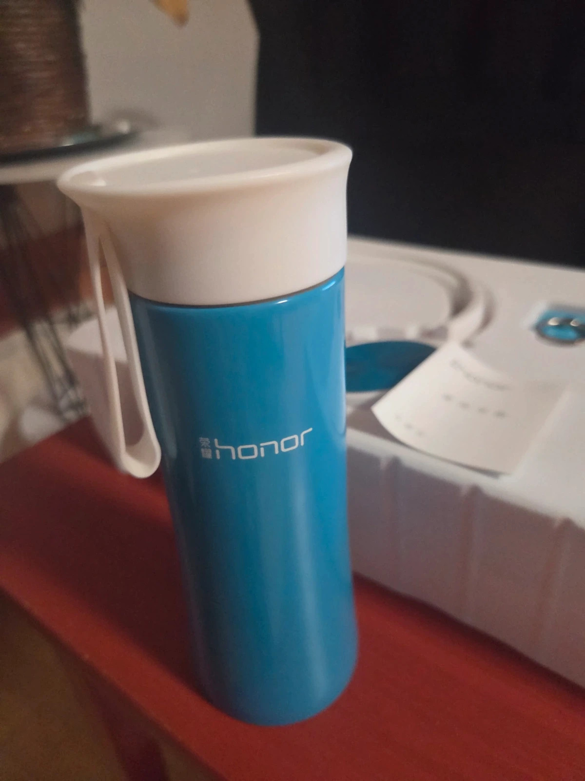 Pack Exclusivo Honor: Auriculares + Termo + Soporte (NUEVO) – Honor 4
