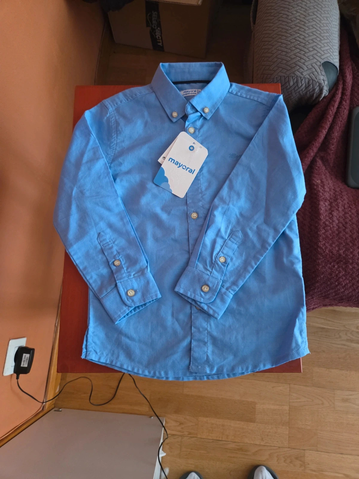 Camisa Mayoral Azul Celeste T.4 (NUEVA) - Medidas en descripción