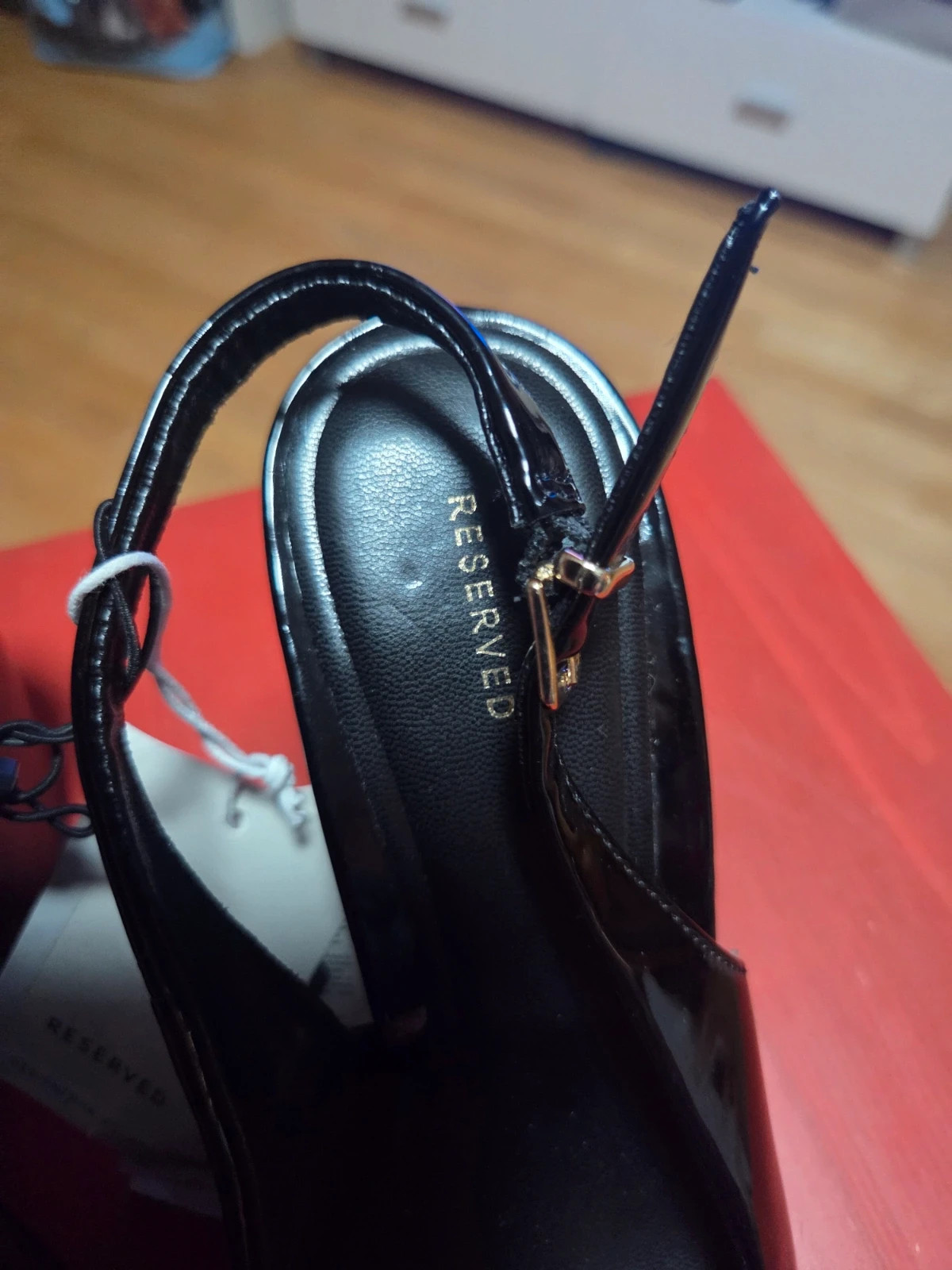 Zapatos Slingback Reserved Negros - Charol - Talla 37 Nuevos con Etiquetas – Reserved – taille 37 3