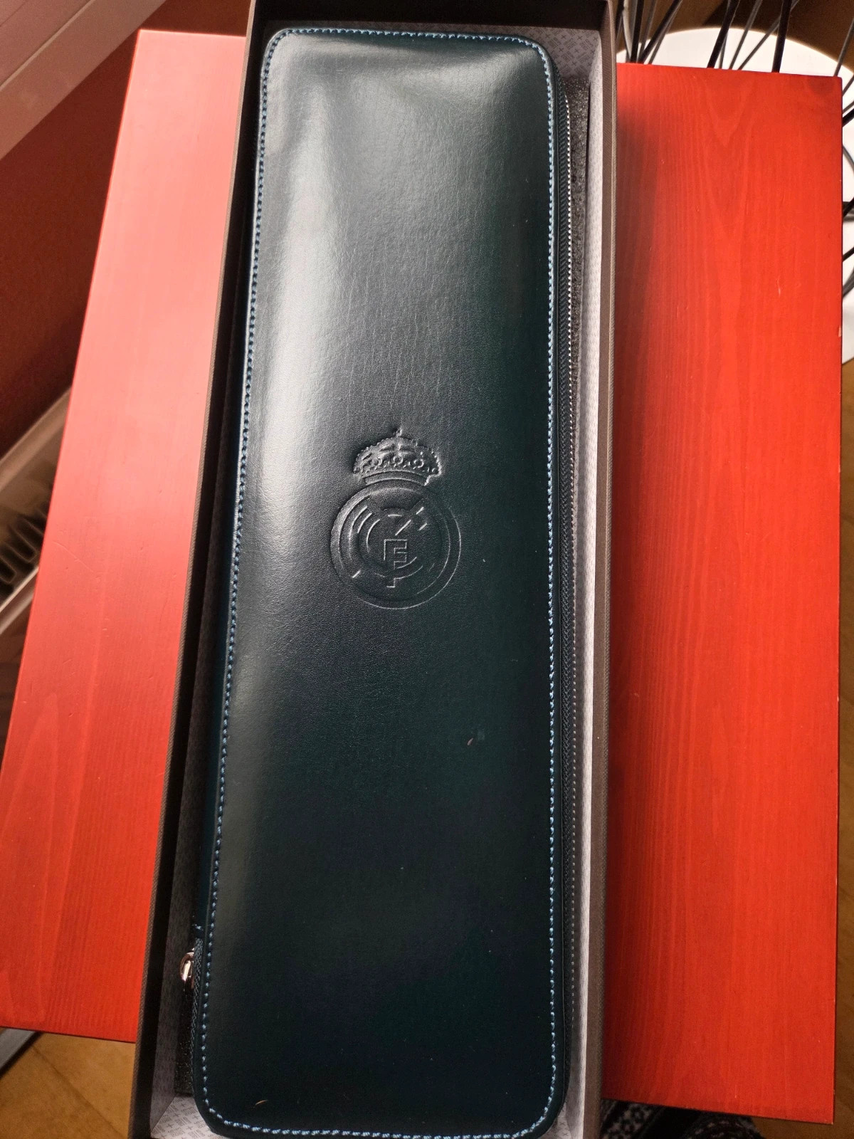 Estuche de viaje para corbatas Real Madrid (Piel oficial) – Real 2