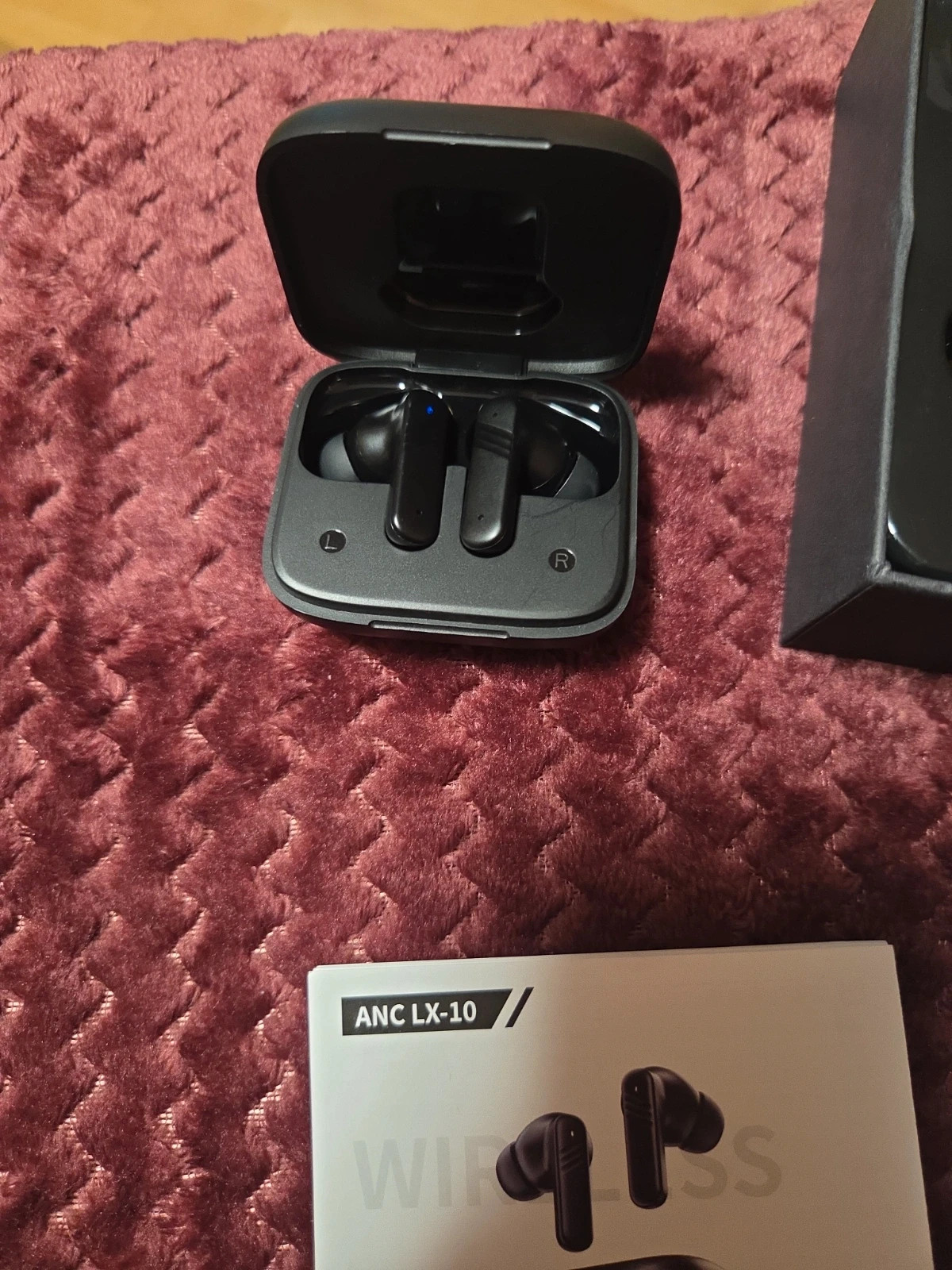 Auriculares inalambricos con pantalla – LX-10 4