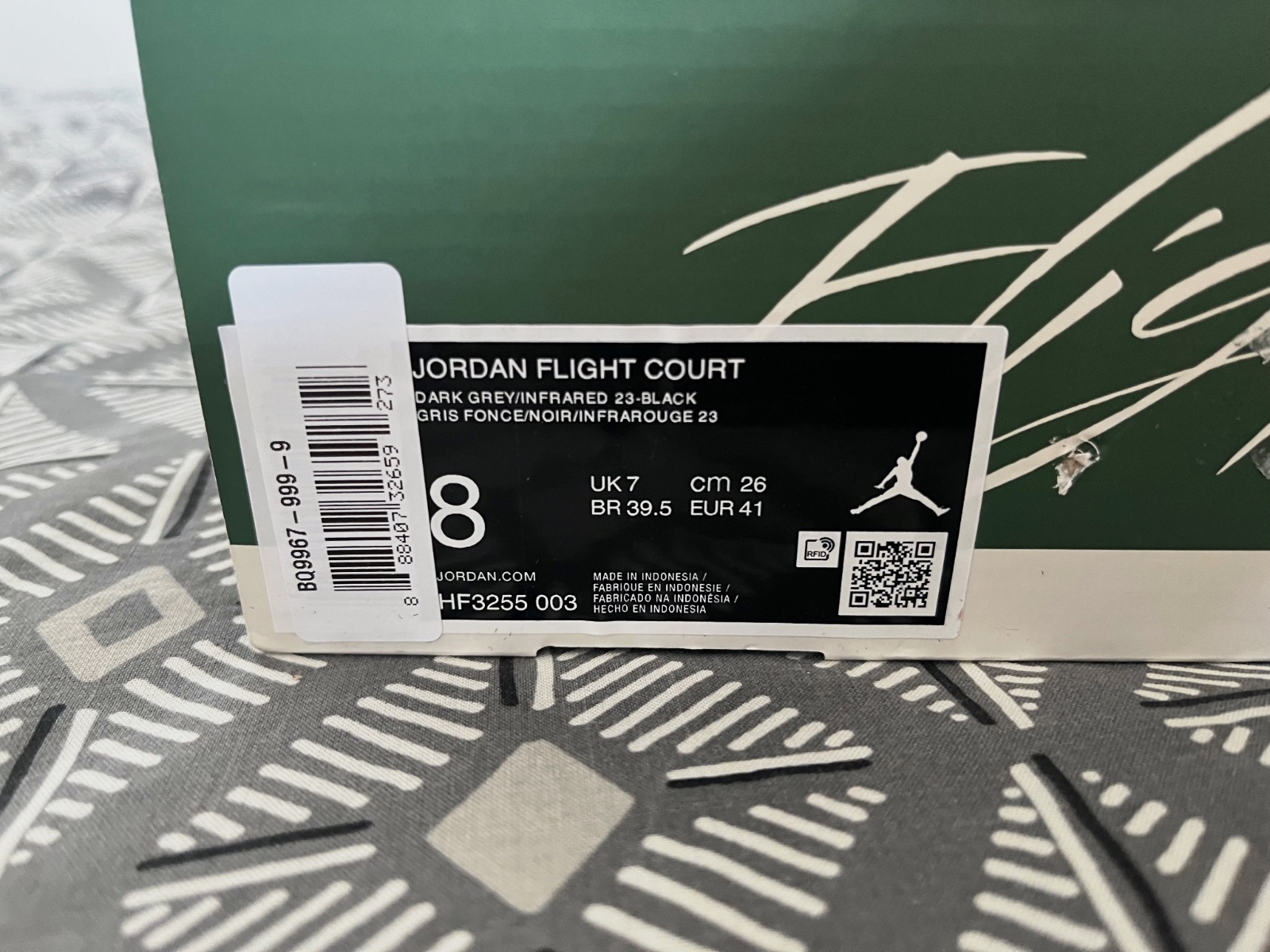 Baskets Jordan Flight Remix grises et rouges – Jordan – taille EU 41 5