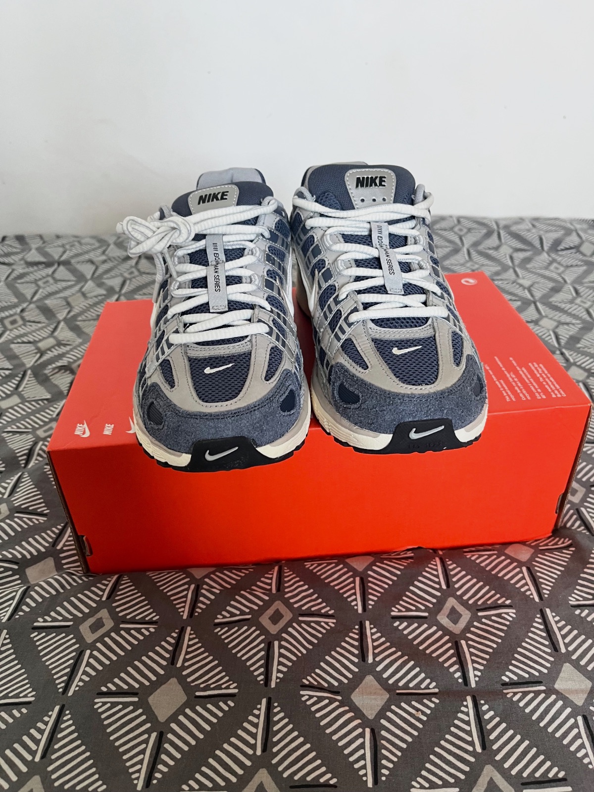 Baskets Nike P-6000 taille 40.5 grises et bleues – Nike – taille EU 40 3