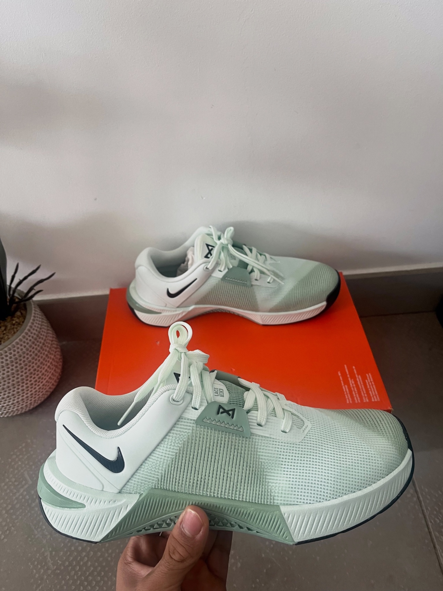 Baskets Nike Metcon taille 40.5 vert menthe