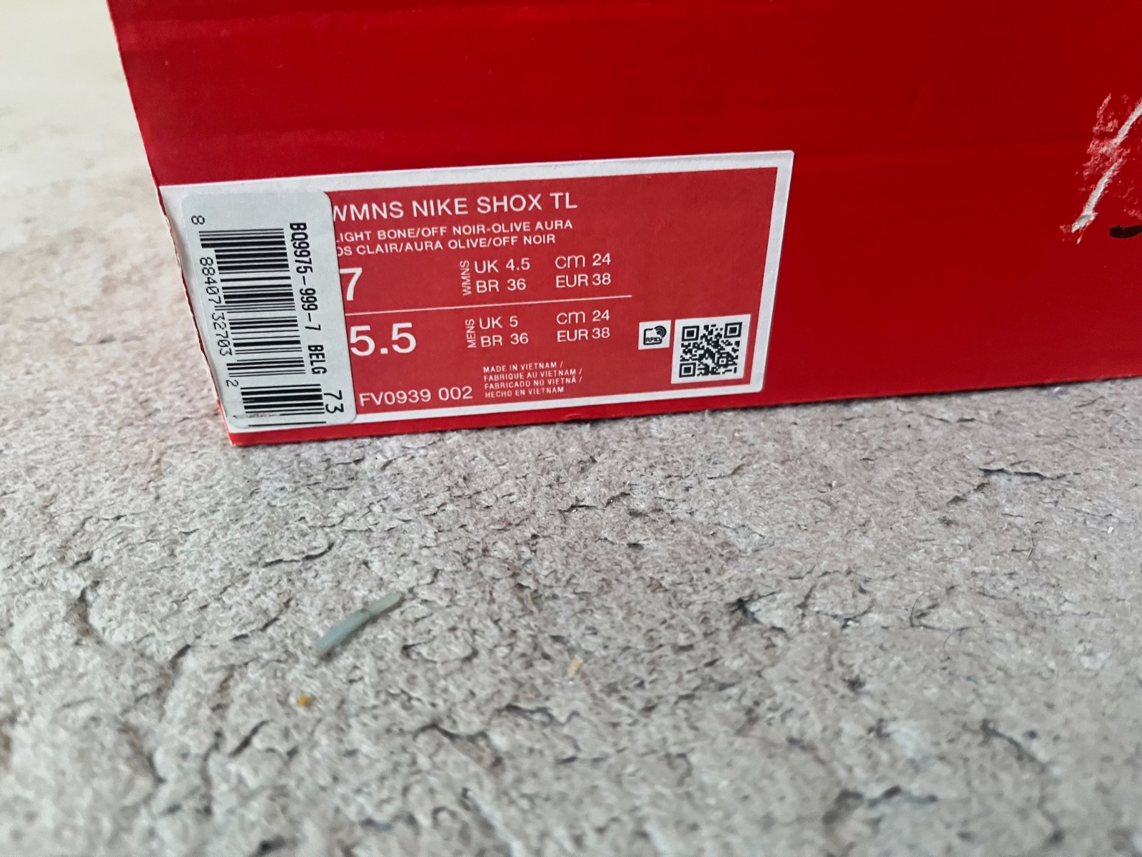 Baskets Nike Shox TL beige et noir – Nike – taille EU 38 5