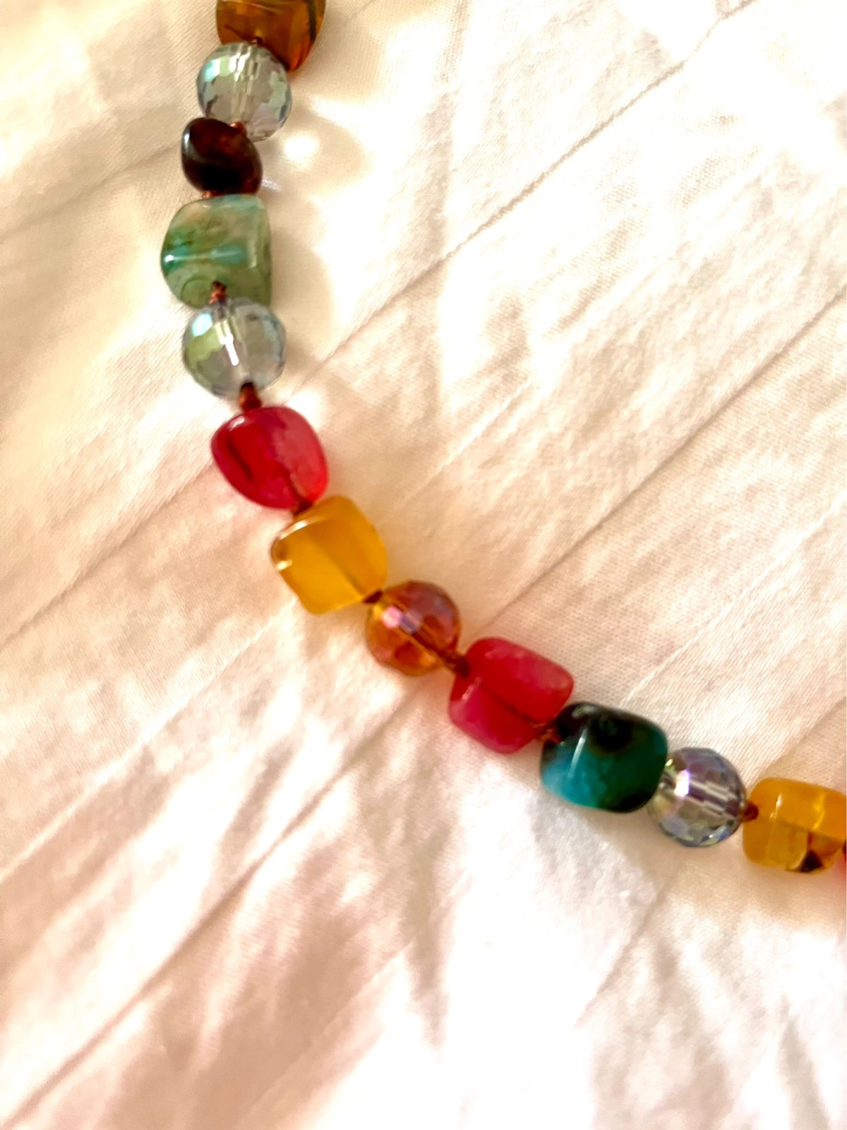 Collar con piedras naturales y cristales – No Label 3