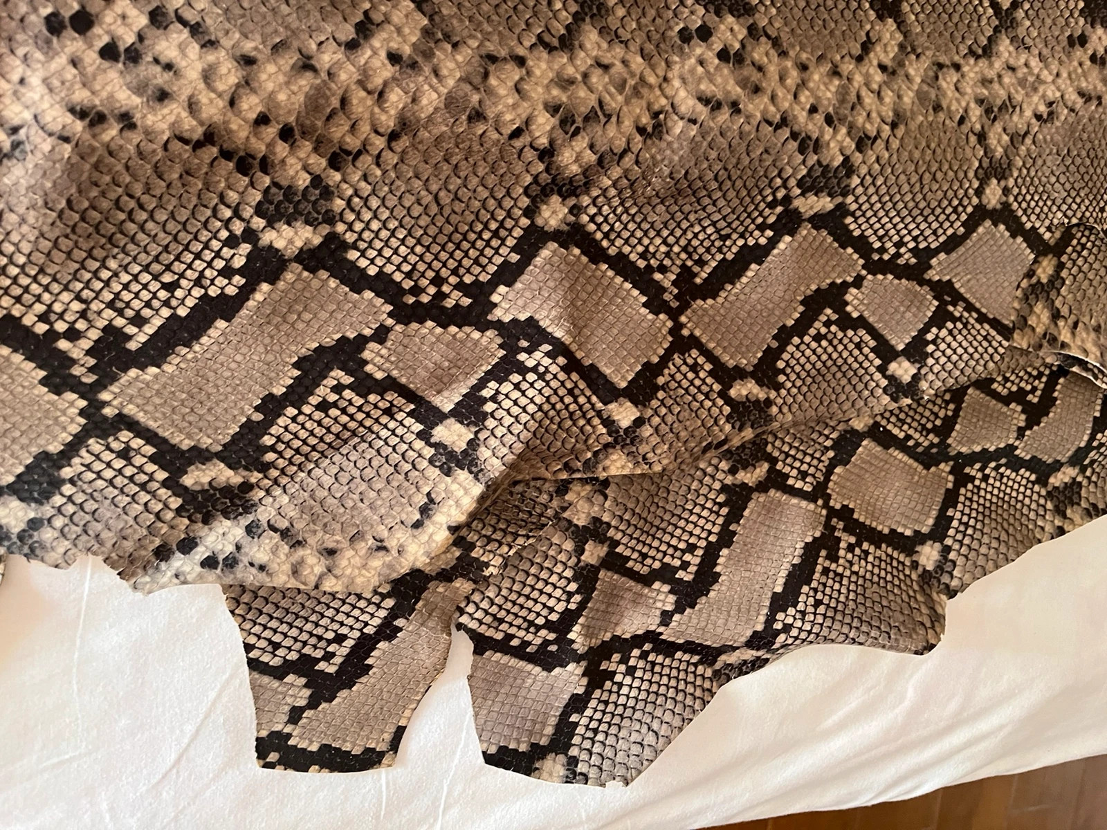 5 retales imitación serpiente – FABRIC 5