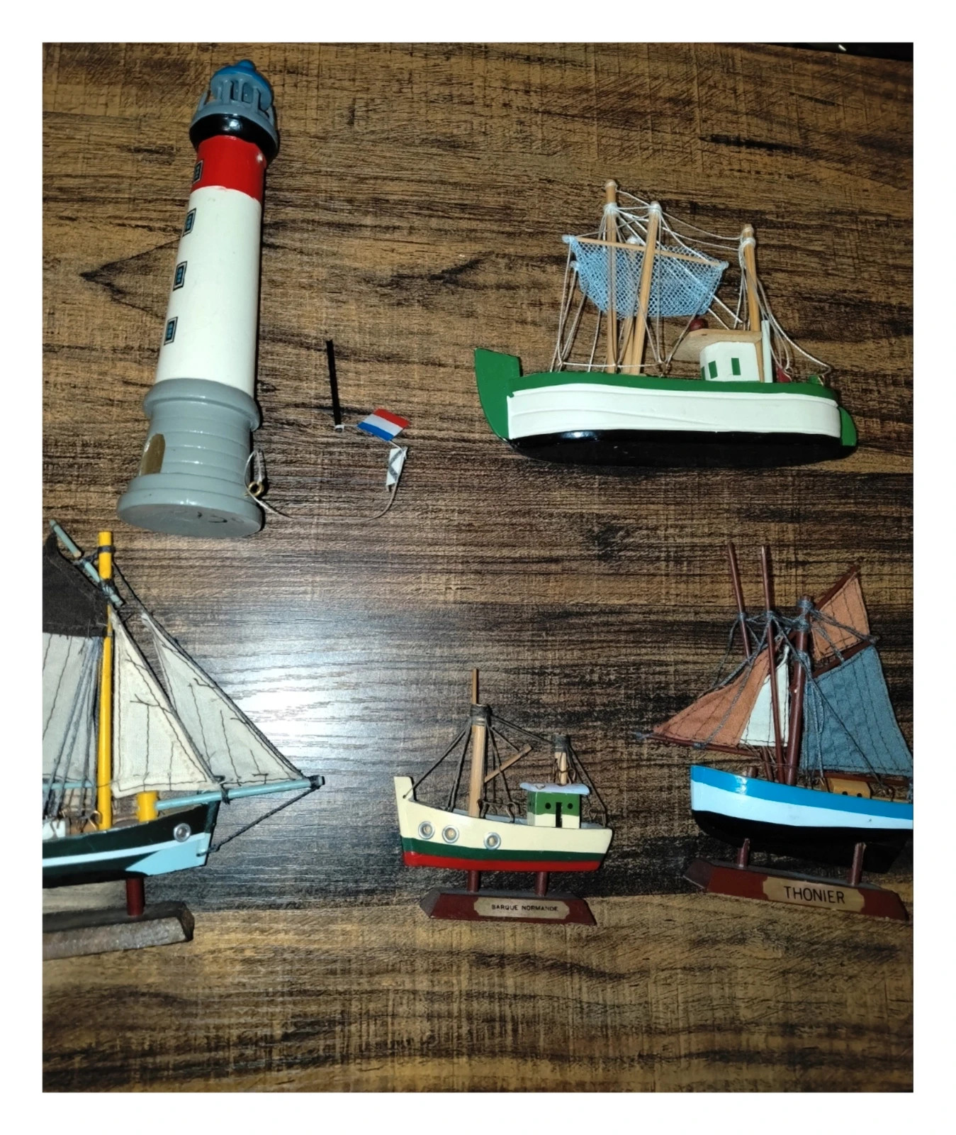 Lot 5 Maquettes Bateaux en bois + Phare - Décoration Marine / Collection 2