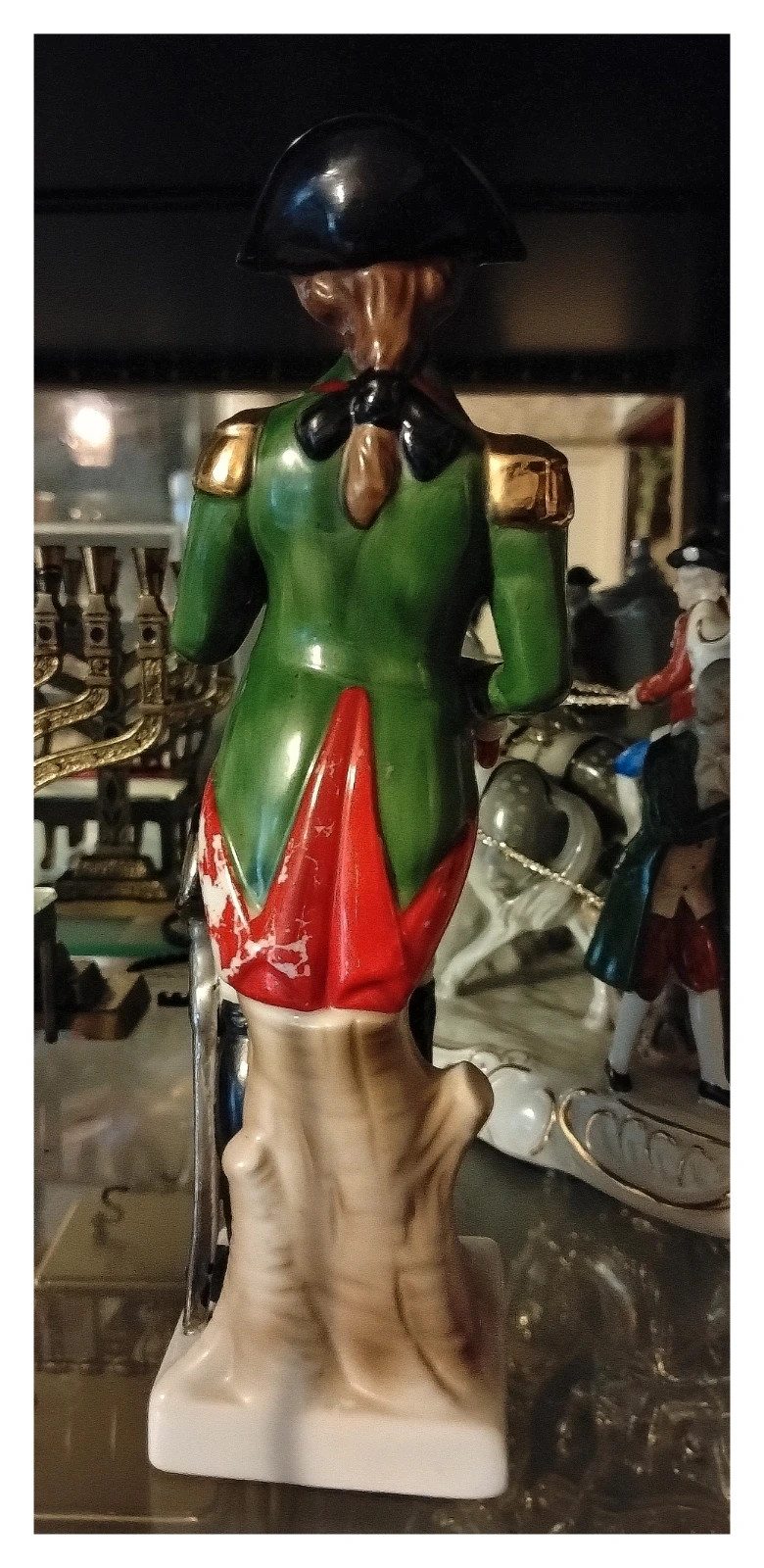 Statuette vintage en porcelaine – Officier des Chasseurs (Empire Napoléon) 3