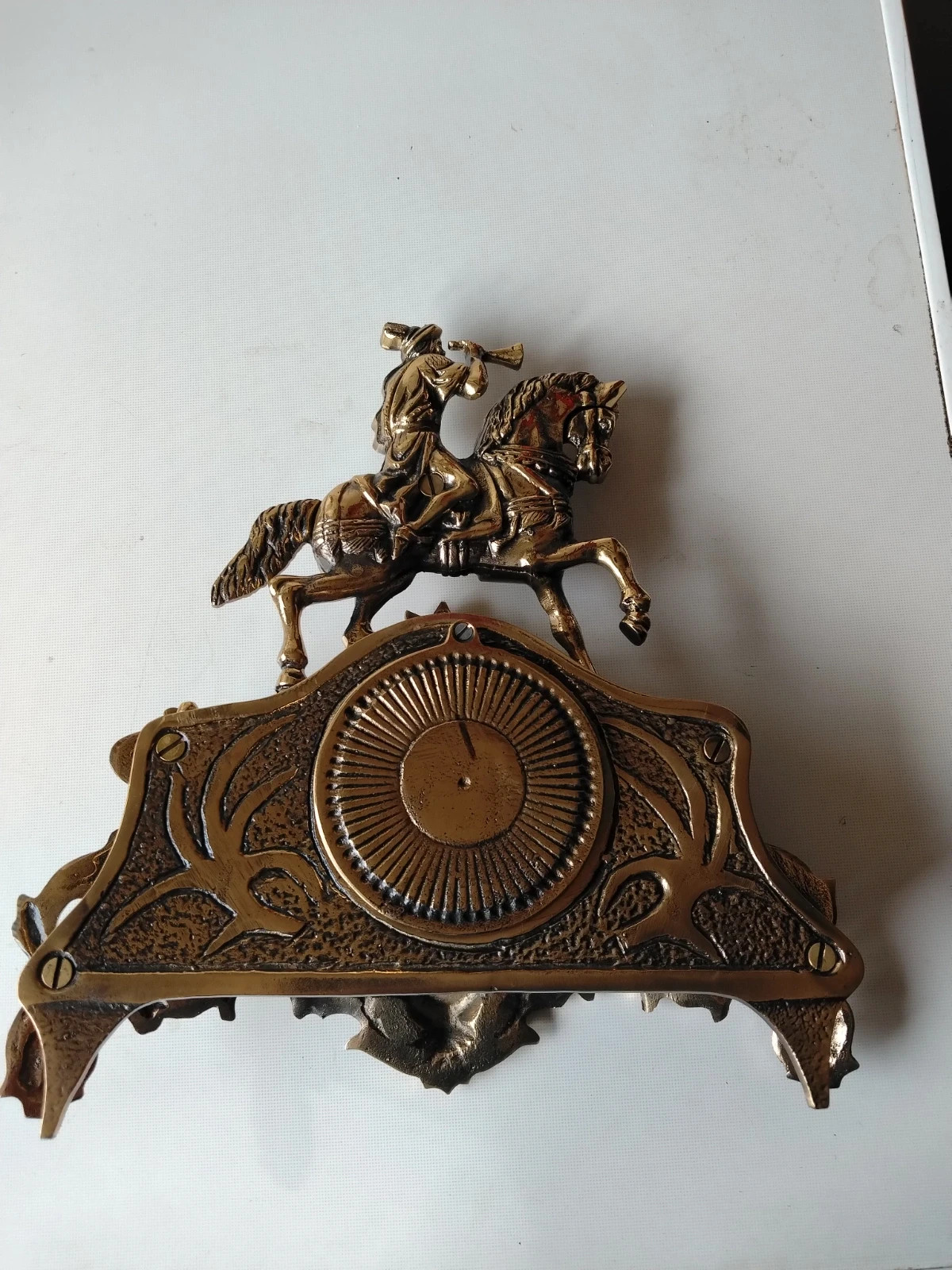 Pendule style rocaille cavalier cheval SANT Quartz – sans marque 5