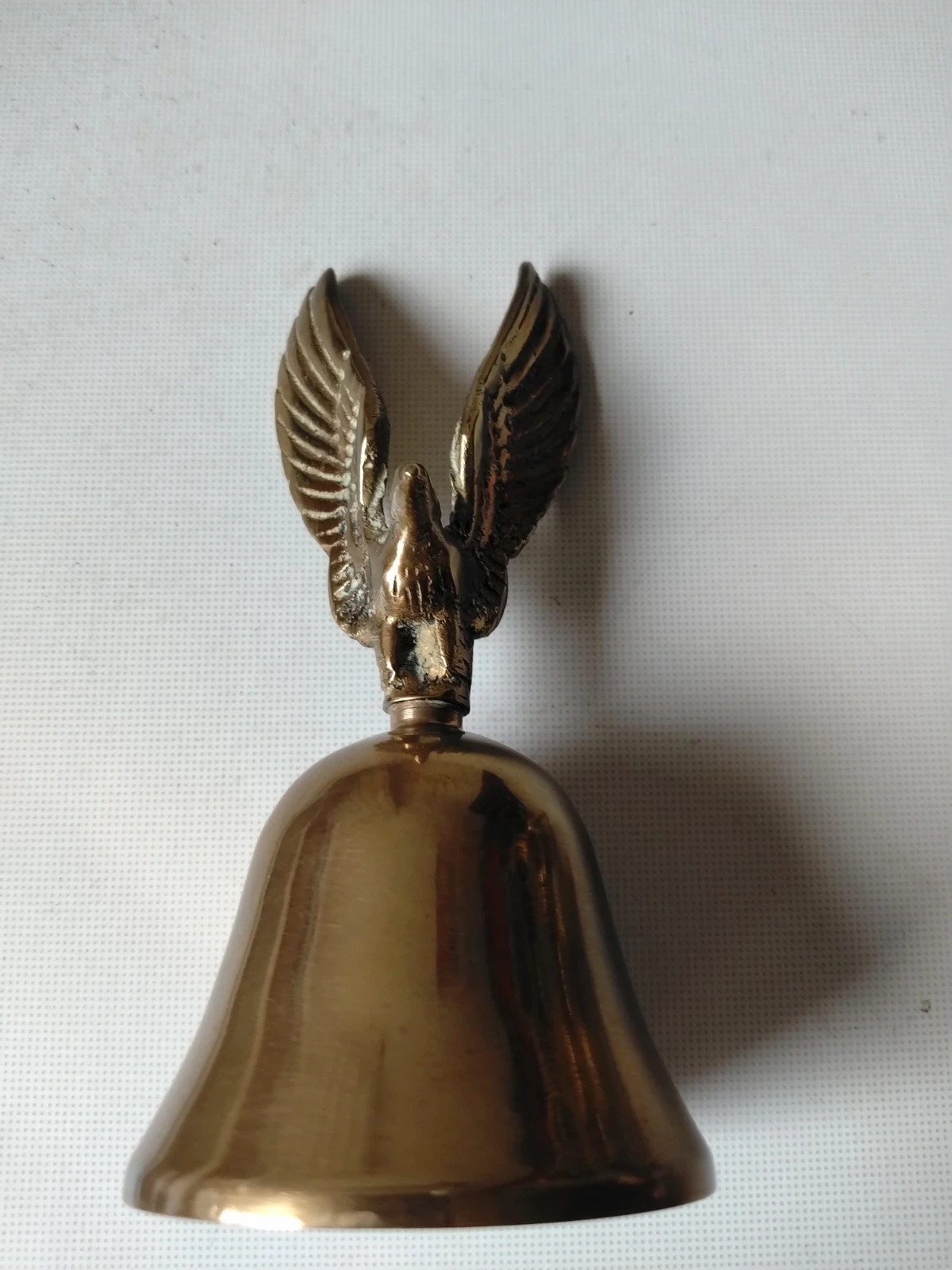 Lot laiton vintage ancien : moulin poivre épices clochette cloche aigle 5
