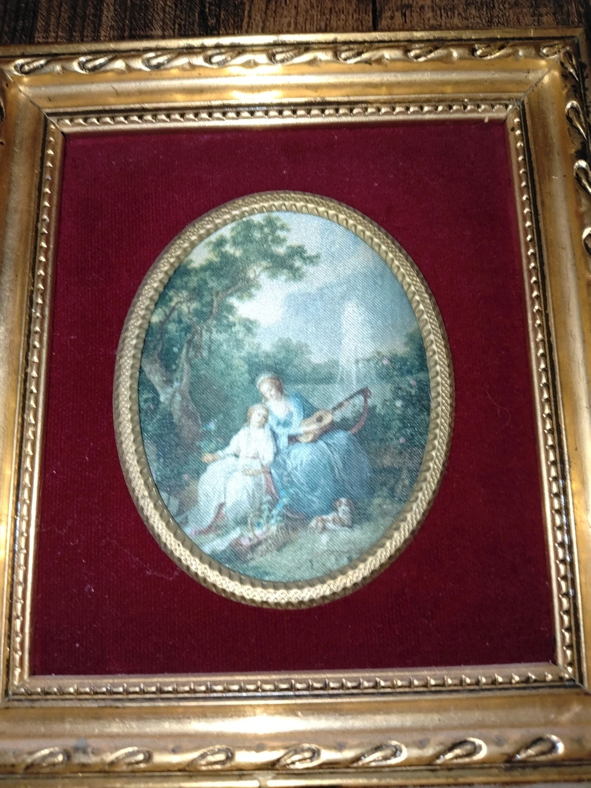 Triptyque de miniatures anciennes style XVIIIe – Cadres dorés & velours bordeaux – Fait Main 4