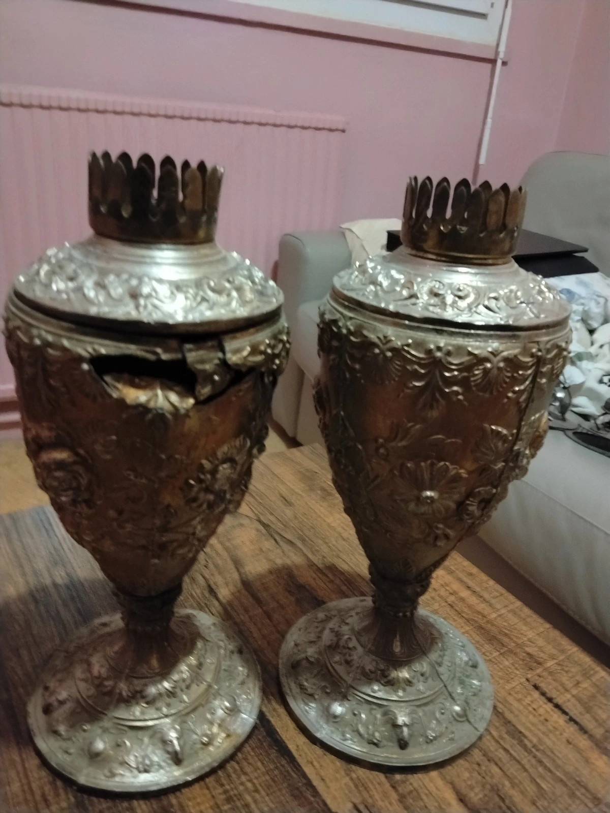 Paire de Lampes à Pétrole Art Nouveau en Régule Doré – Époque 1890 / 1900 2