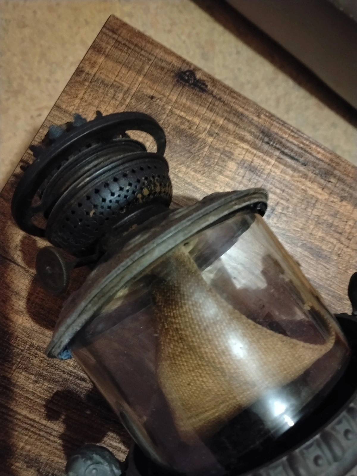 Rare Lampe à Pétrole Néo-Renaissance en Fonte d'Art – Frise Chérubins / Putti Musiciens – XIXe – Antik 4