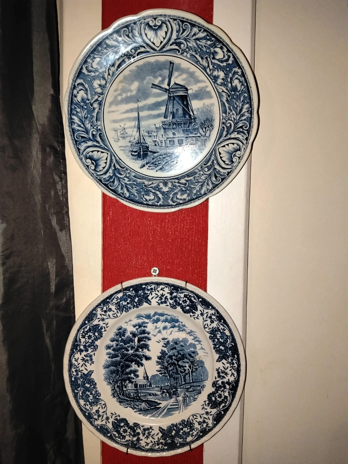 Duo Assiettes Murales Vintage Bleu et Blanc – Delft Boch & Staffordshire – Fait Main 3