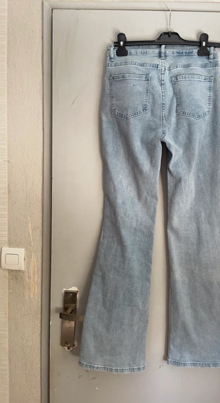 Jean flare SHEIN bleu clair – Taille S – Shein – taille 36 3