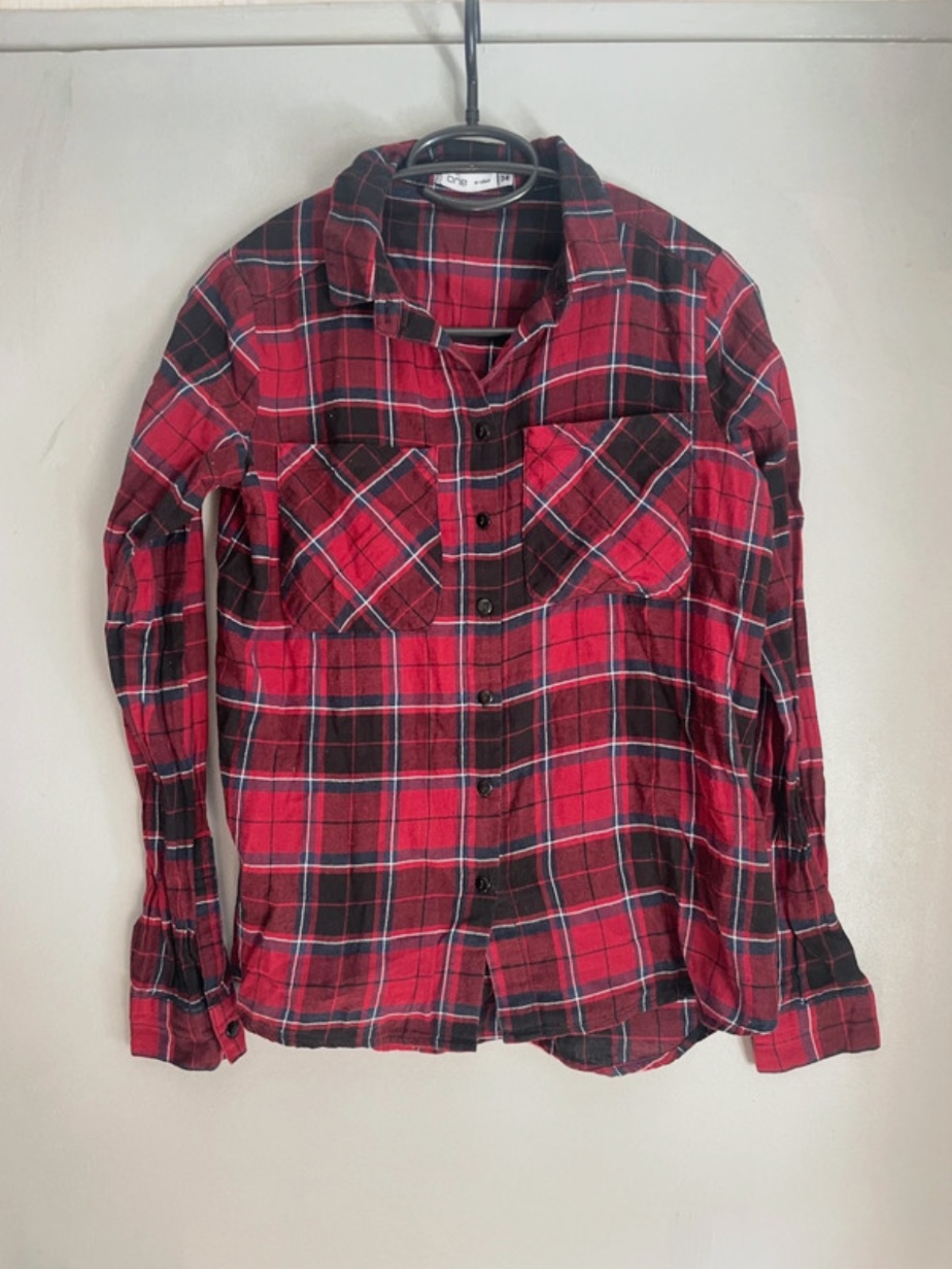 Chemise à carreaux rouge et noir gemo taille xs – Gémo – taille XS