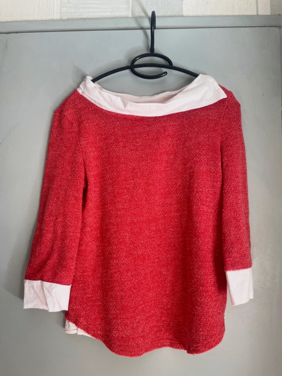 Pull Bréal rouge et blanc effet chemise, manches 3/4, détails boutons – Taille S