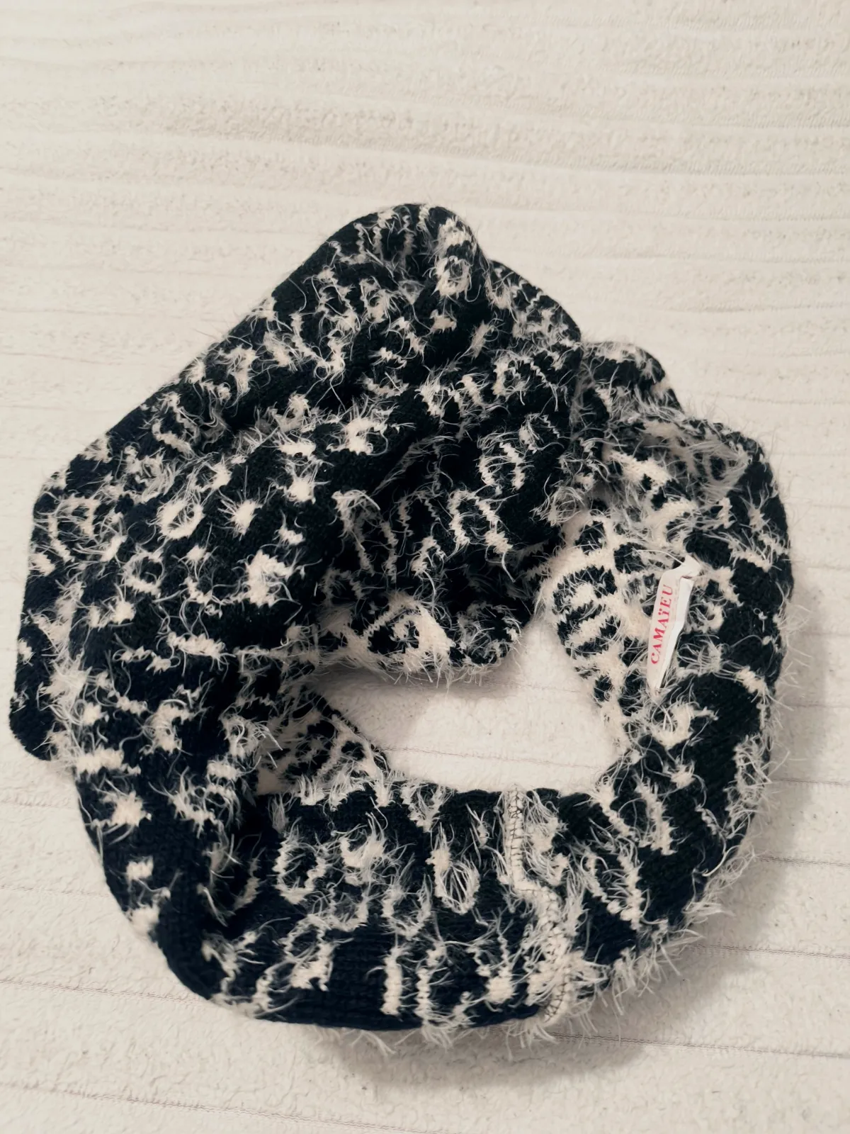 Écharpe tube Snood noir et blanc motif léopard réversible Camaïeu 65×30 – Camaïeu – taille Taille unique 2