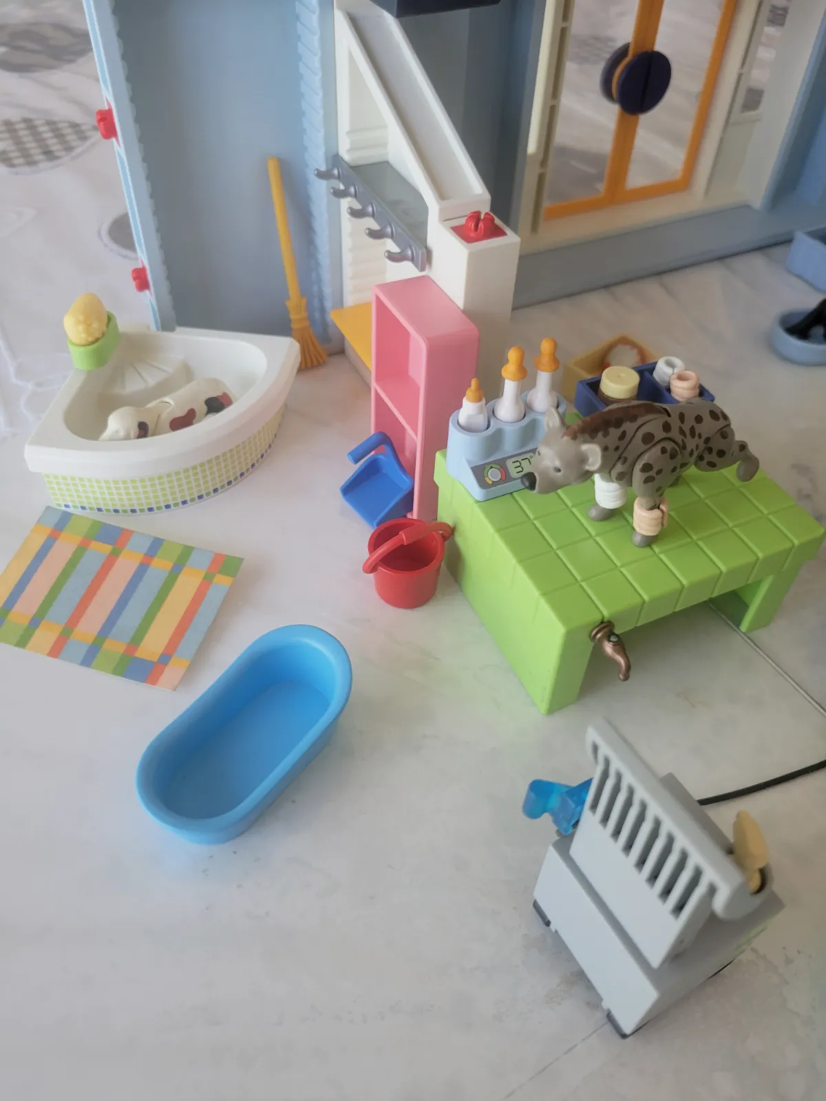 Playmobil clinique vétérinaire avec accessoires  – Playmobil – taille 5 ans 5