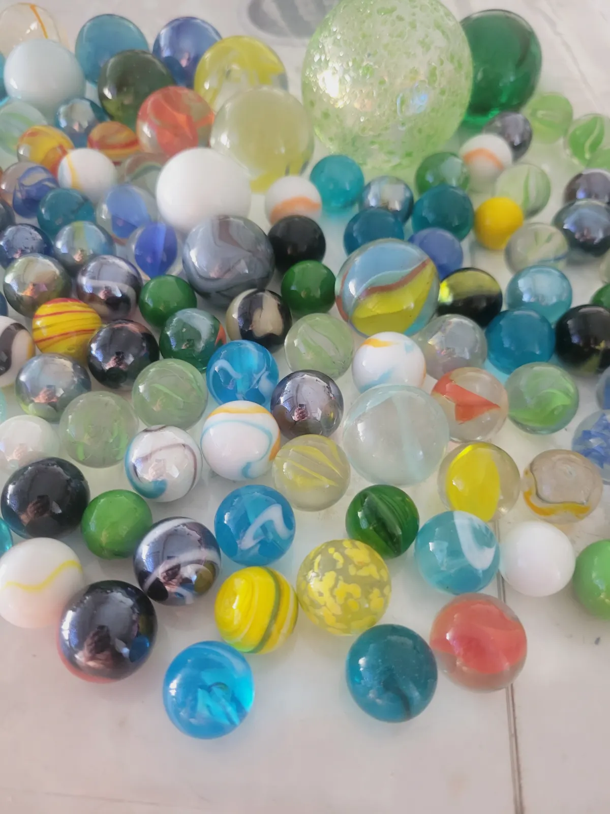 Gros lot de billes et callots  – Pas marque – taille 6 ans 6
