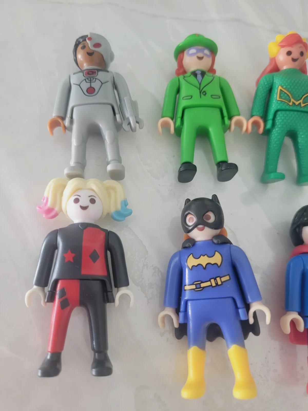 Lot de 7 petits playmobil kinder  – Playmobil – taille 4 ans 2