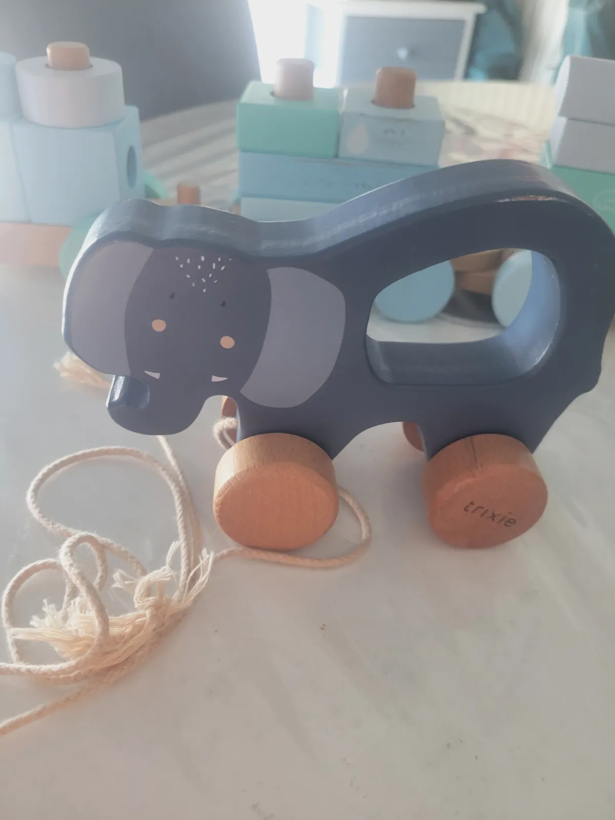 Lot de jouets en bois 1 train avec formes a empiler et 1 éléphant a tirer  – Sans marque – taille 12 mois 3