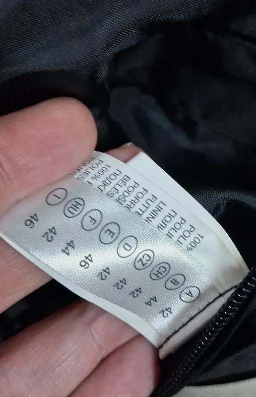 Parka noire Canda C&A taille 46 à capuche et taille ajustable – C&A – taille XL 6