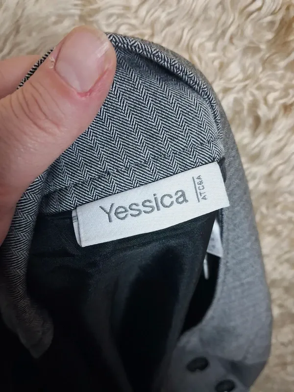 Jupe Yessica grise taille 40 à plis et boutons, motif chevrons – yessica – taille 40 8