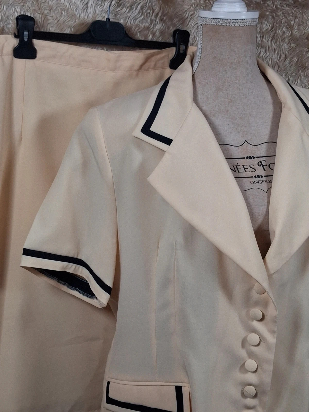 Tailleur vintage jaune veste et jupe années 80/90 taille 54 – Vintage – taille 6XL / 52 / 24 4