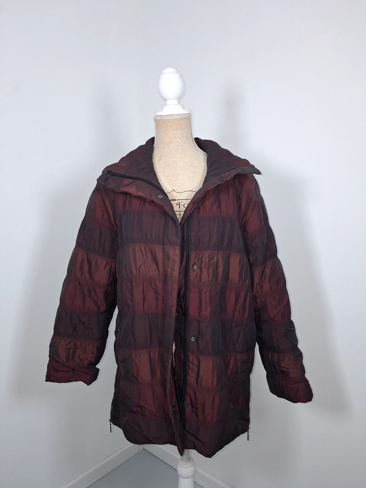 Doudoune mi-longue bordeaux irisée matelassée taille 42 – taille L / 40 / 12
