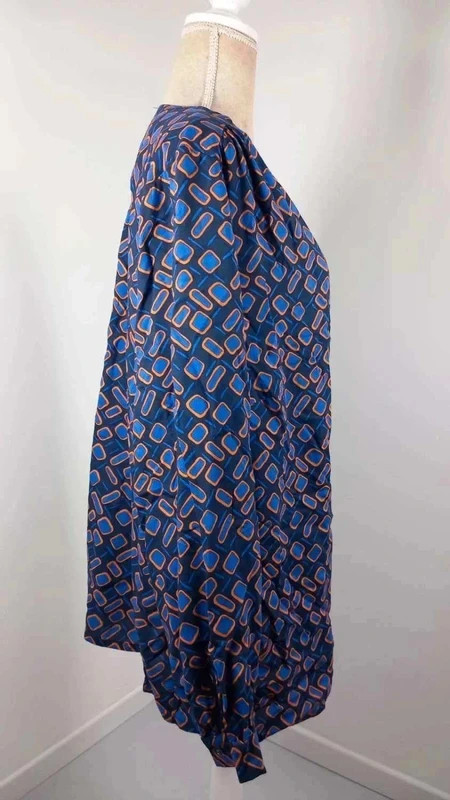 Chemisier Daxon T52/54 Fluide Imprimé Graphique Bleu Marine – Daxon – taille 6XL / 52 / 24 5