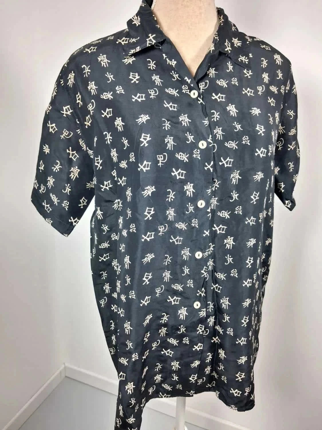 Chemise 100% SOIE Camaïeu noire imprimé asiatique – Taille 3 (40/42) – Camaïeu – taille L / 40 / 12 2