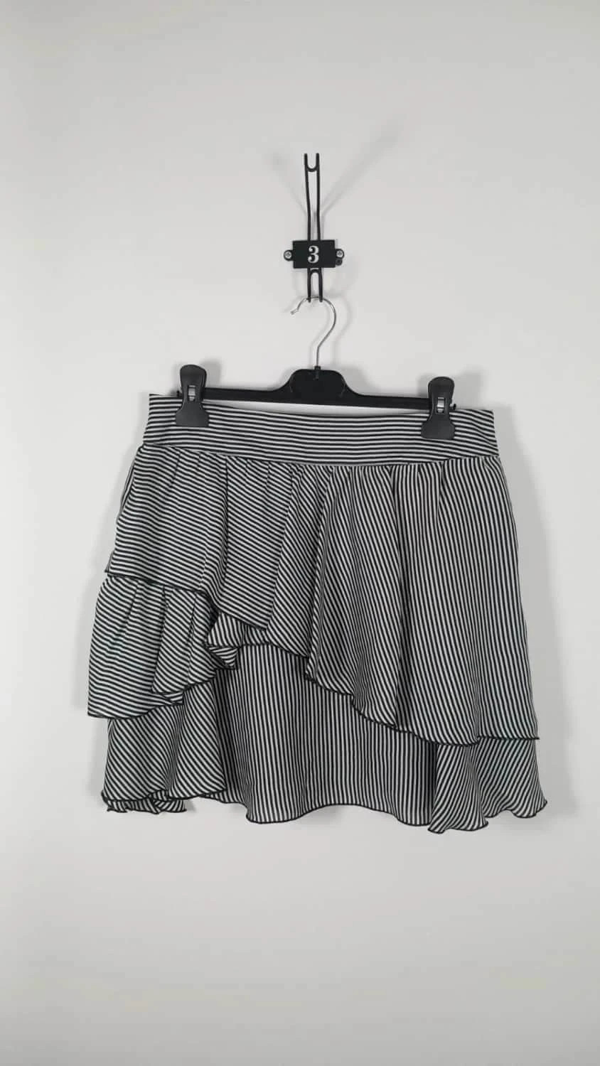 Jupe Courte à Volants ETAM – Rayures Noir & Blanc – NEUVE T.38
