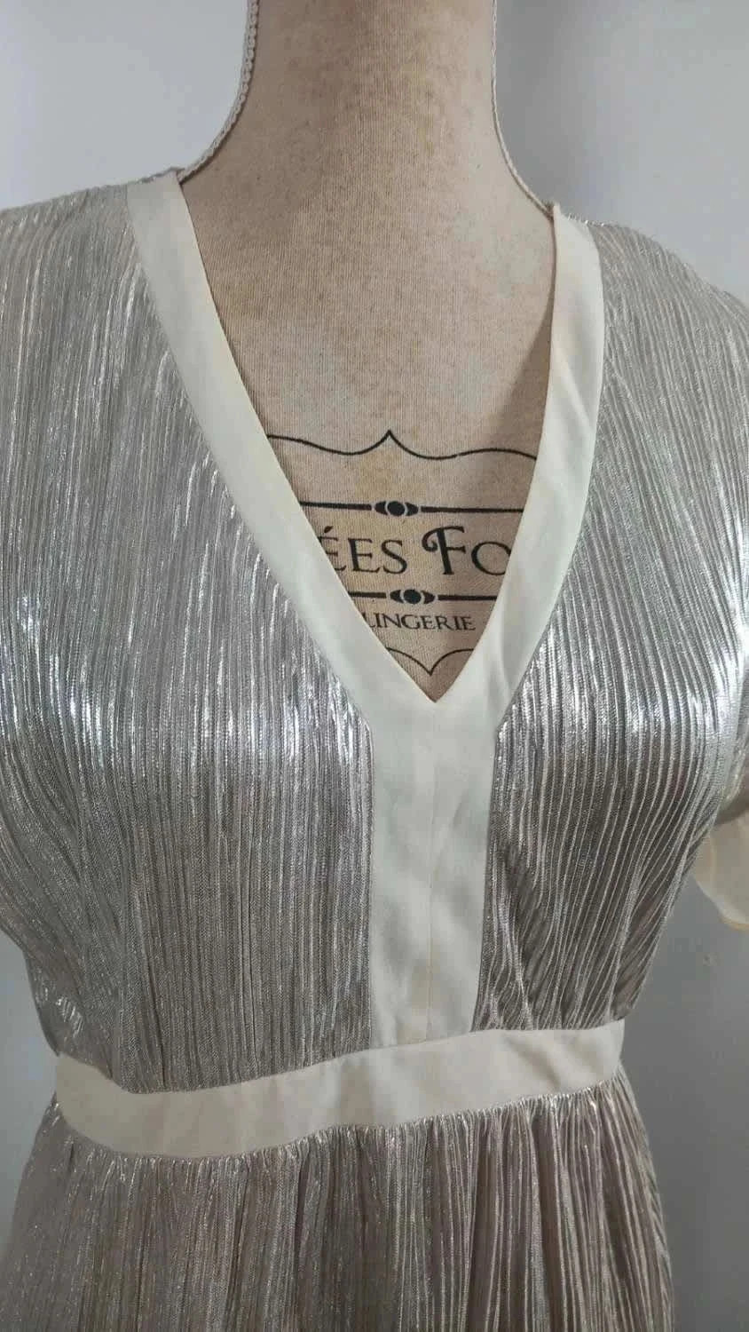 Robe de Cocktail Naf Naf - Argentée & Plissée - Neuve (T36) – Naf Naf – taille S / 36 / 8 4