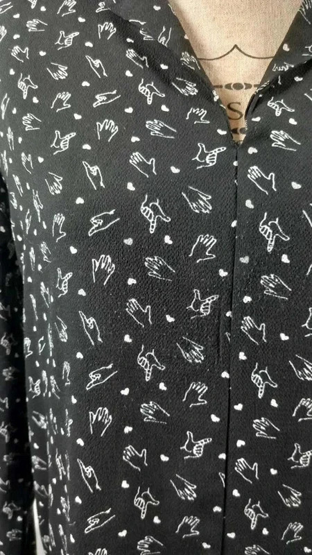 Chemise Jennyfer Femme T S Noire Mains Langue des Signes Cœurs Fluide Asymétrique – Jennyfer – taille S / 36 / 8 2