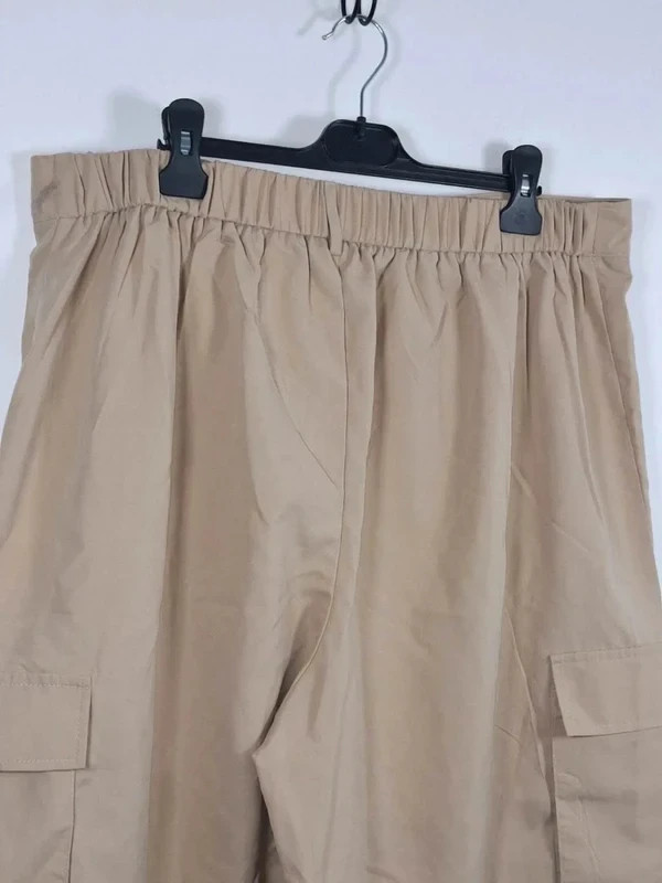 SHEIN Curve Pantalon Cargo Femme 2XL XXL T48 Beige Kaki Wide Leg Ample Streetwear – Shein Curve – taille XXL / 44 / 16 3