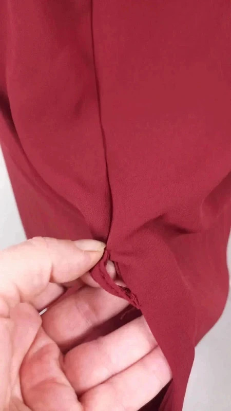 Robe Soirée T44 Bordeaux Collection Limitée Fluide Volants Cascade V Chic – Collection Limitee – taille XL / 42 / 14 4