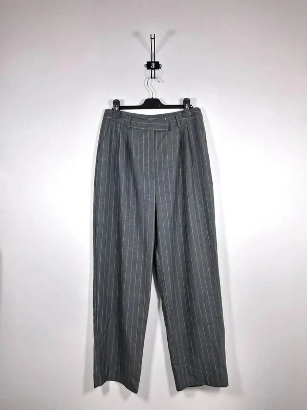 Primark Pantalon Tailleur Femme T40 Gris Anthracite Rayé Tennis À Pinces Droit Chic
