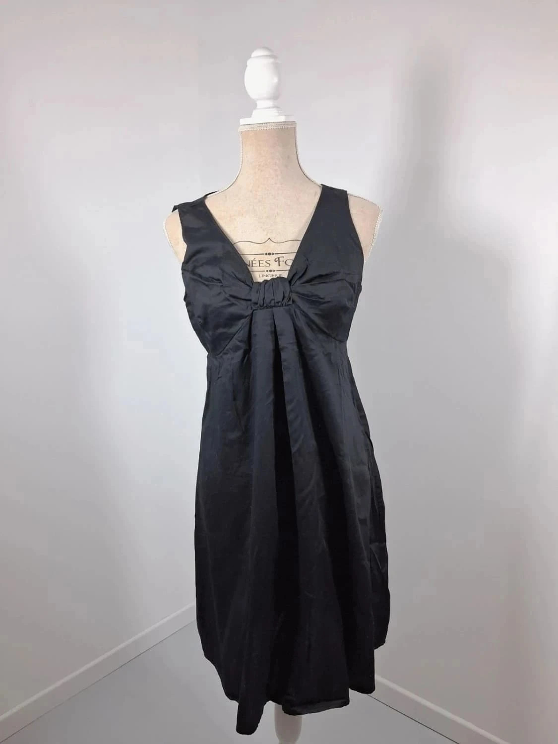 Robe Noire kwoman 100% Coton Taille 40 Neuve Sans Étiquette