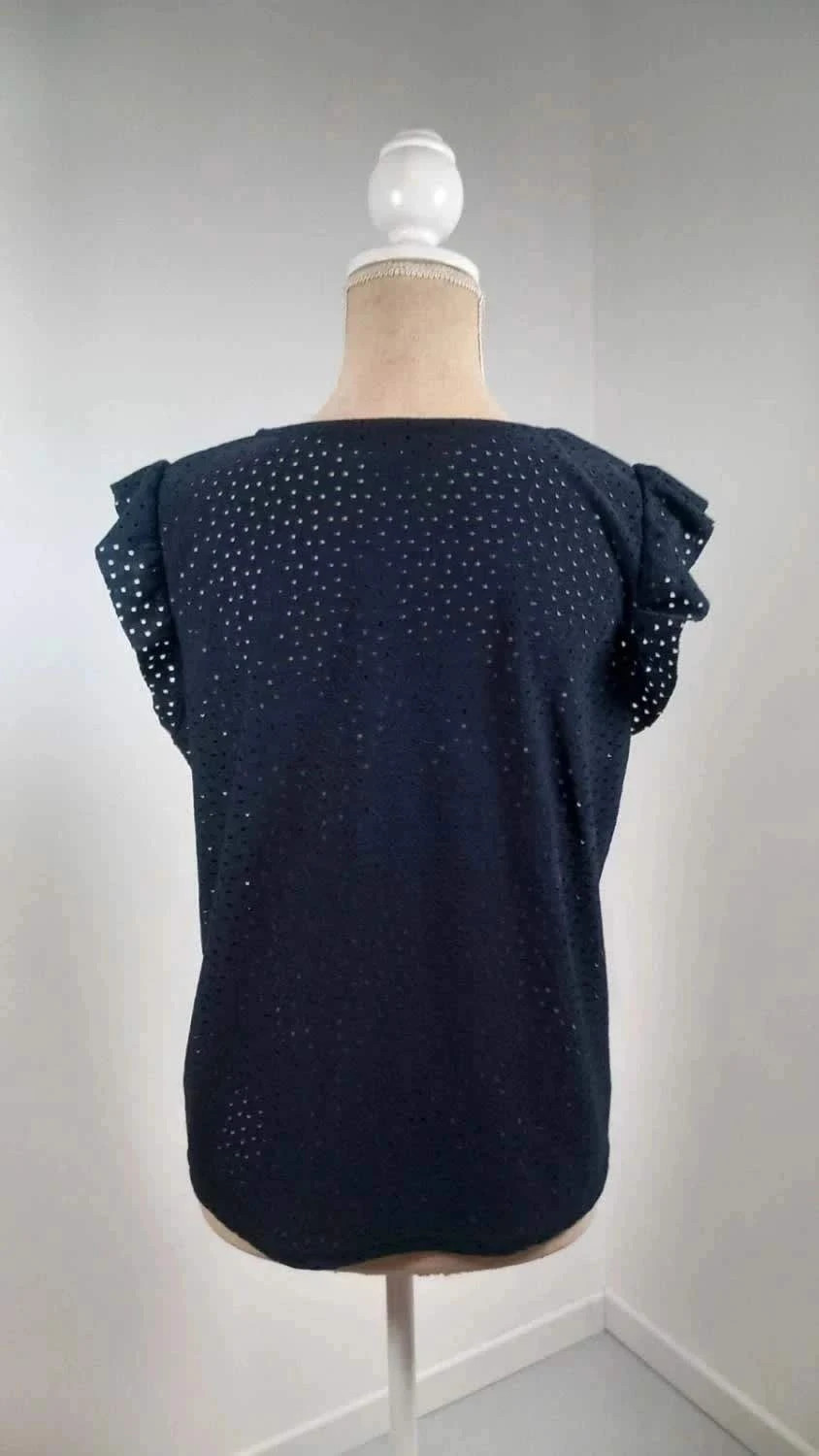 Top Marine Broderie Anglaise KIABI - Neuf - Taille L – Kiabi – taille L / 40 / 12 5