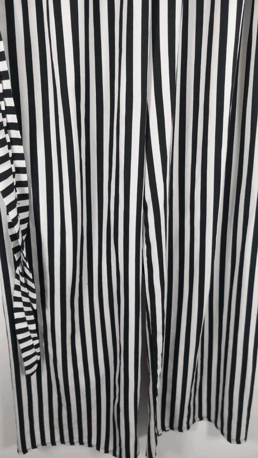 Pantalon Fluide Palazzo Rayé Noir & Blanc – Style Graphique – NEUF – Taille 4 (38/40) – taille M / 38 / 10 4