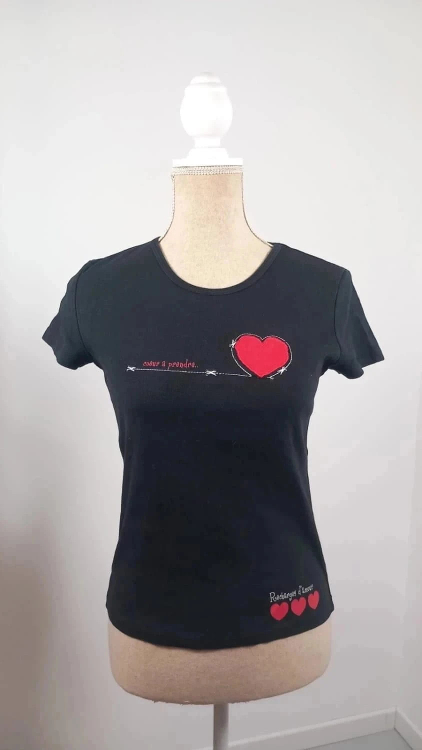 Tee-shirt Cache cache Noir "Cœur à prendre" - Taille 3 (L) - TBÉ