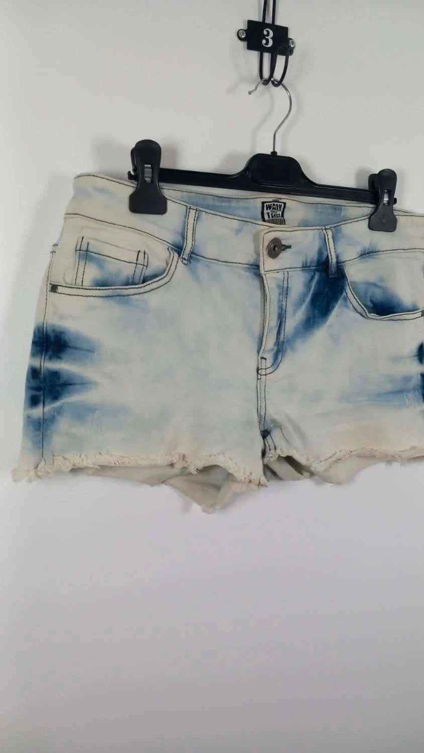 Short en Jean Tie-Dye Bleu & Blanc – Style Festival – T.42 – Walk And Talk – taille XL / 42 / 14 2