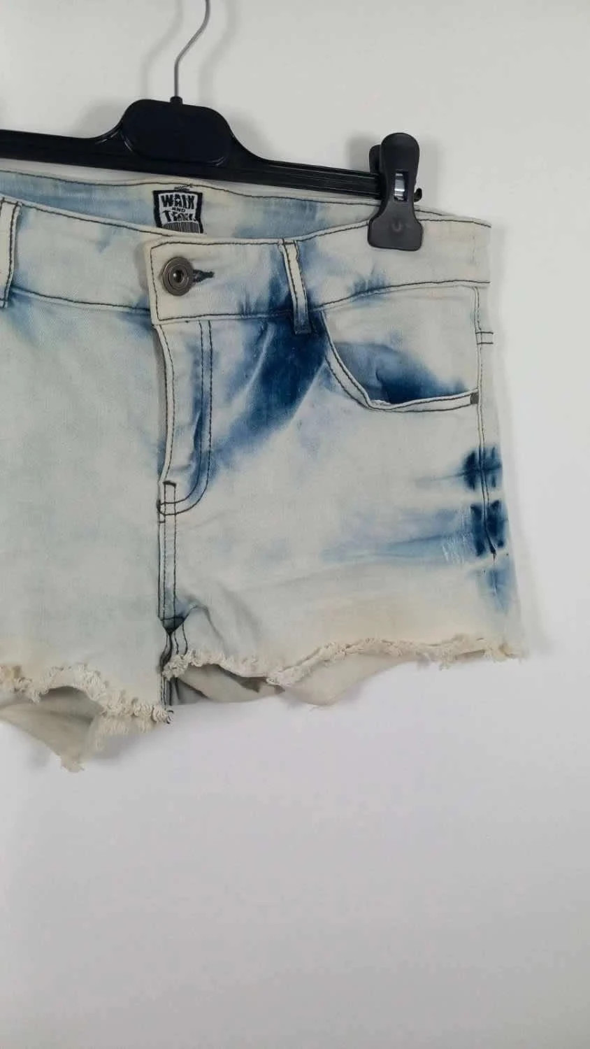 Short en Jean Tie-Dye Bleu & Blanc – Style Festival – T.42 – Walk And Talk – taille XL / 42 / 14 3