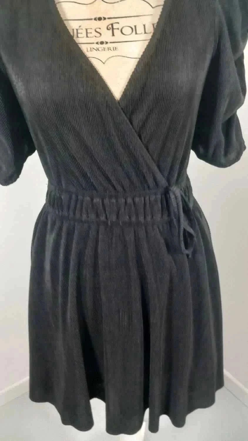 Petite Robe Noire Jennyfer – Coupe Cache-Cœur & Manches Bouffantes – Taille S – NEUVE – Jennyfer – taille S / 36 / 8 3