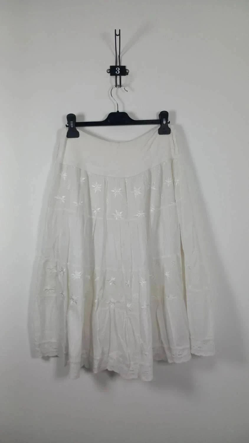 Jupe Midi Blanche Bohème – 100% Coton – Broderie Anglaise & Dentelle